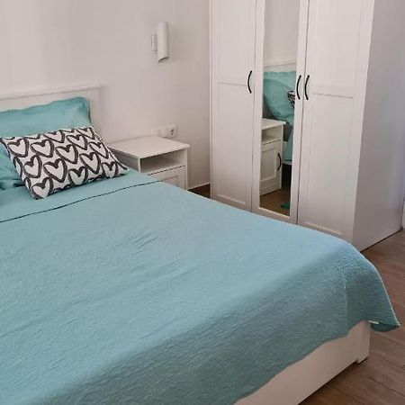 Dora Hotel Njivice Luaran gambar